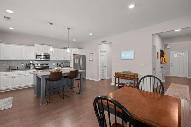 103 River Birch Drive, Carrollton, GA 30116