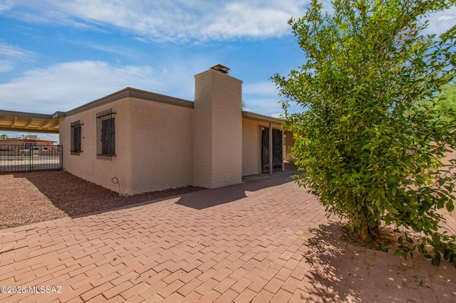 230 W Bilby Road, Tucson, AZ 85706
