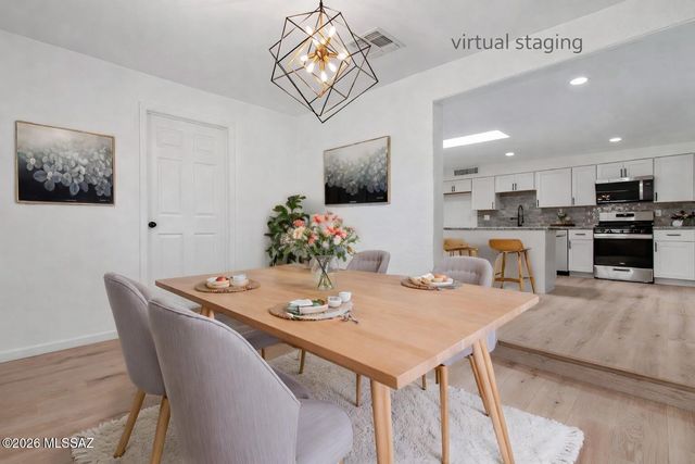 230 W Bilby Road, Tucson, AZ 85706