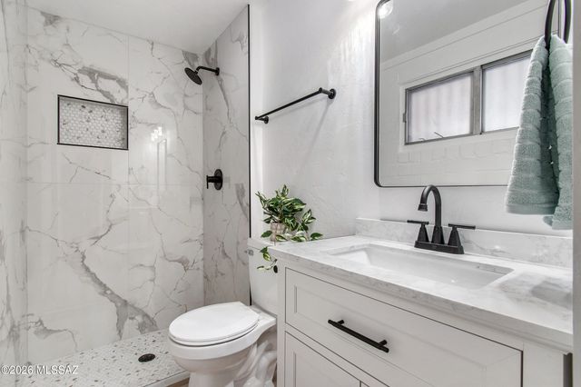 230 W Bilby Road, Tucson, AZ 85706