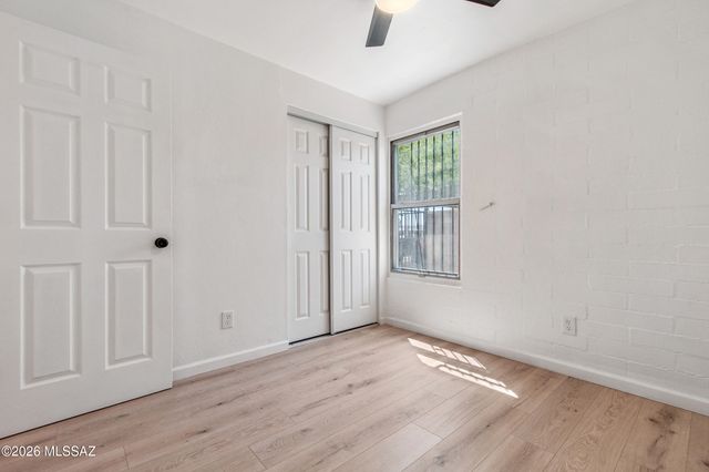 230 W Bilby Road, Tucson, AZ 85706