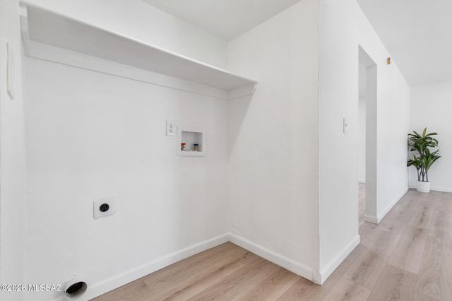 230 W Bilby Road, Tucson, AZ 85706