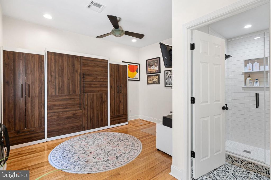 340 MONROE ST, PHILADELPHIA, PA 19147 — photo 3