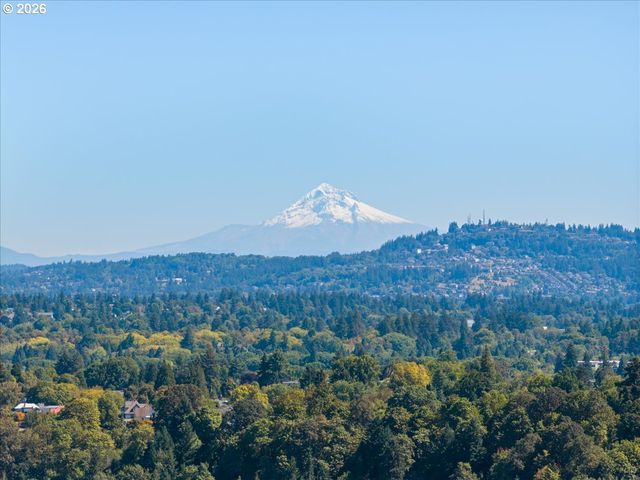 S FULTON PARK Blvd 7, Portland, OR 97219