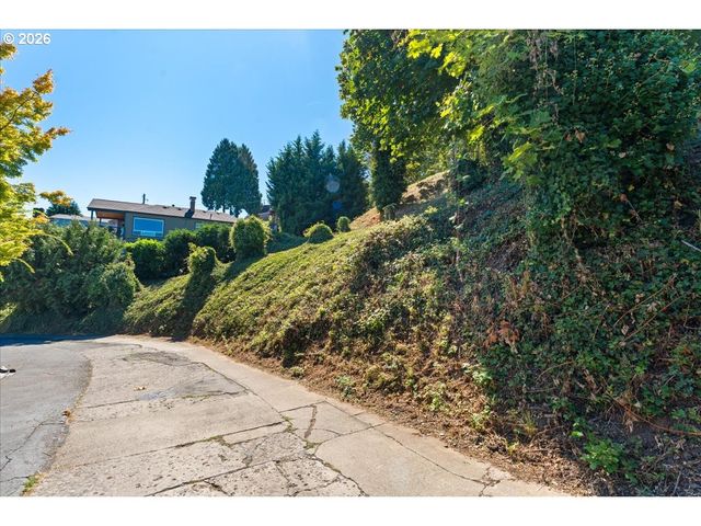 S FULTON PARK Blvd 7, Portland, OR 97219