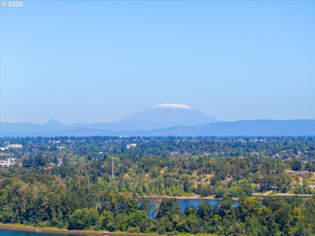 S FULTON PARK Blvd 7, Portland, OR 97219