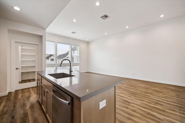 1117 Highland Square Lane, Houston, TX 77091