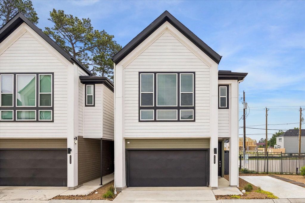 1117 Highland Square Lane, Houston, TX 77091