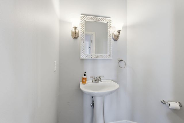 629 Andover Village Place, Lexington, KY 40509