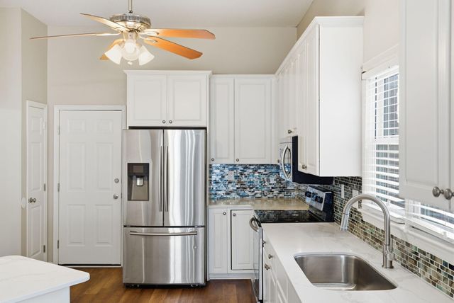 629 Andover Village Place, Lexington, KY 40509