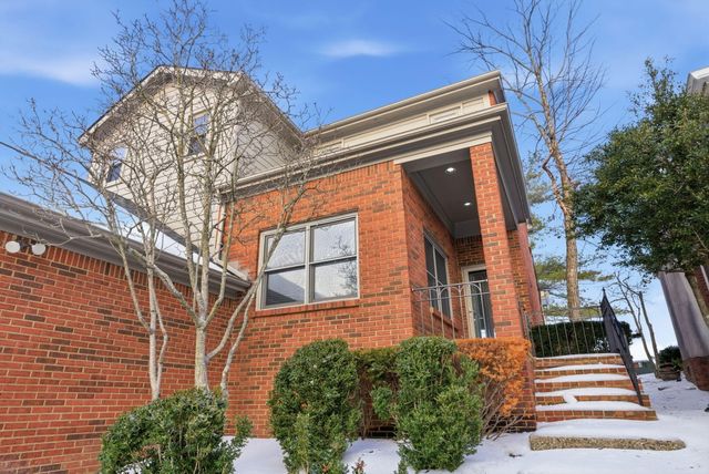 629 Andover Village Place, Lexington, KY 40509