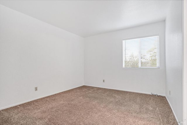 106 Courtyards E, Windsor, CA 95492