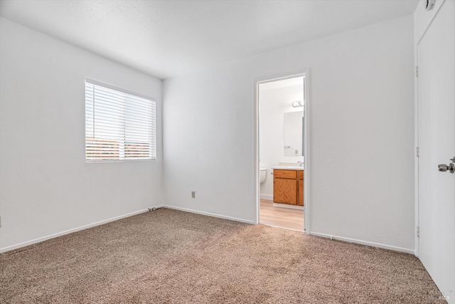 106 Courtyards E, Windsor, CA 95492