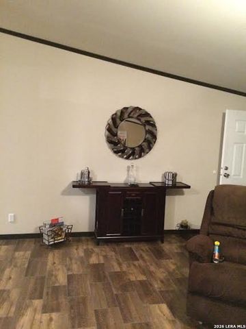 519 E 6714 E, Natalia, TX 78059