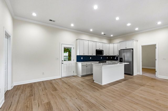 609 Elm St., North Myrtle Beach, SC 29582