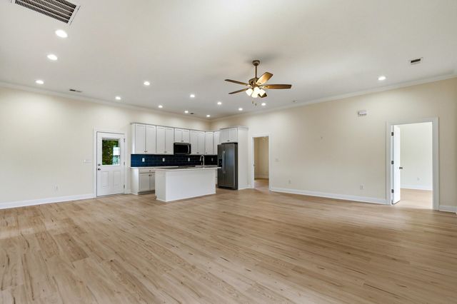609 Elm St., North Myrtle Beach, SC 29582