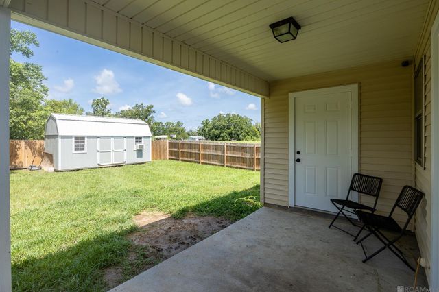 11319 Peggy St, St Amant, LA 70774