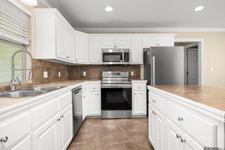 11319 Peggy St, St Amant, LA 70774