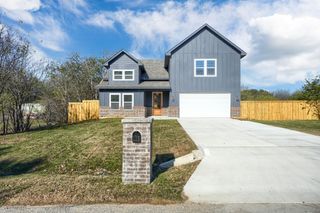 1115 Bell Street, Arlington, TX 76001