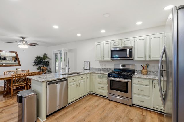 18 Sextant Pl., Pawleys Island, SC 29585