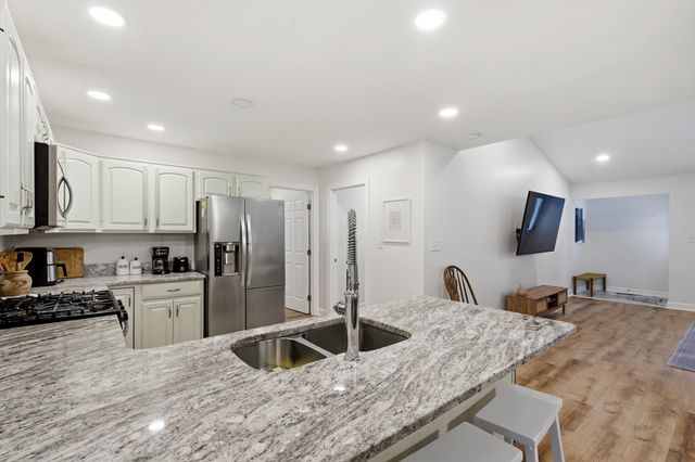 18 Sextant Pl., Pawleys Island, SC 29585