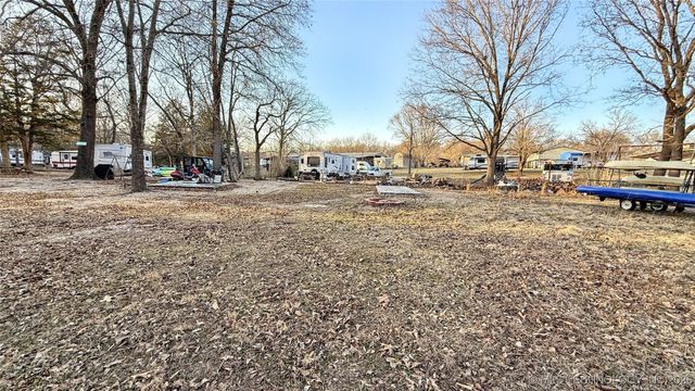 115 Riverside Drive, Watts, OK 74964