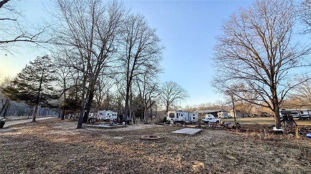 115 Riverside Drive, Watts, OK 74964