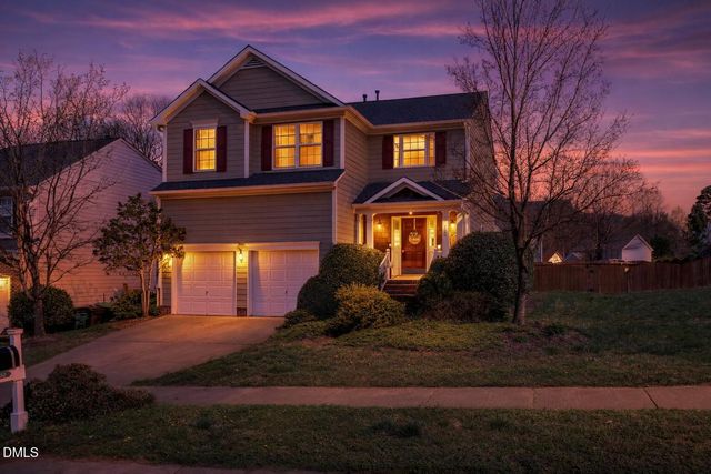 120 Carolina Town Lane, Holly Springs, NC 27540