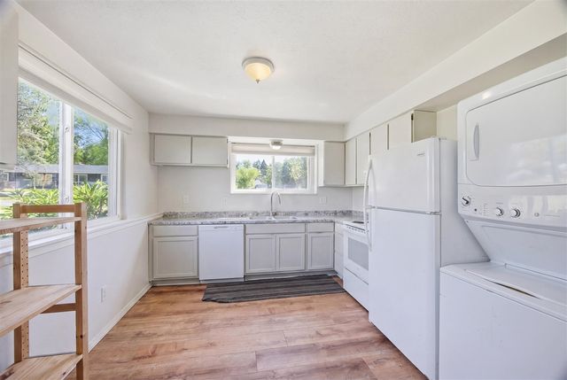 1680 Tudor Drive, Ann Arbor, MI 48103