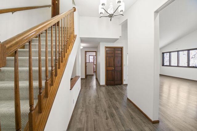 13416 Parkwood Drive, Burnsville, MN 55337