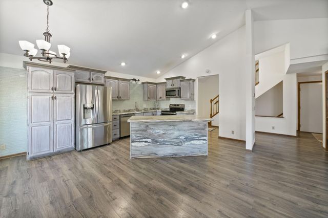 13416 Parkwood Drive, Burnsville, MN 55337