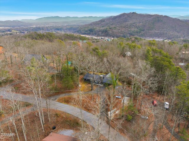 2887 Pine Haven Drive, Sevierville, TN 37862