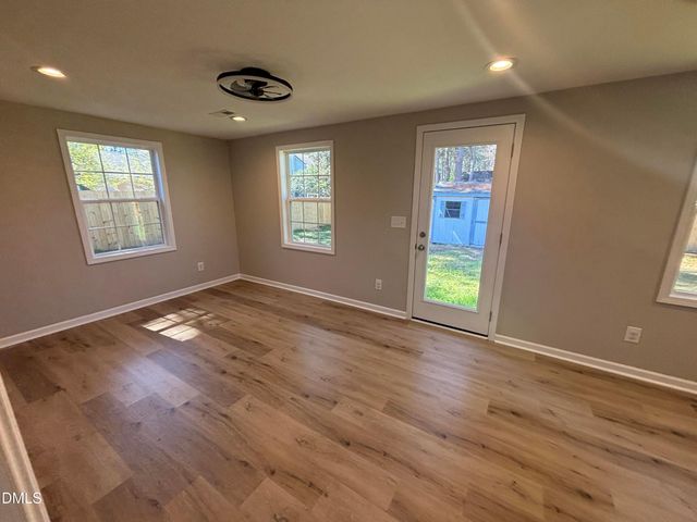 116 S Friars Chase, Fuquay Varina, NC 27526