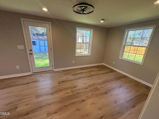 116 S Friars Chase, Fuquay Varina, NC 27526