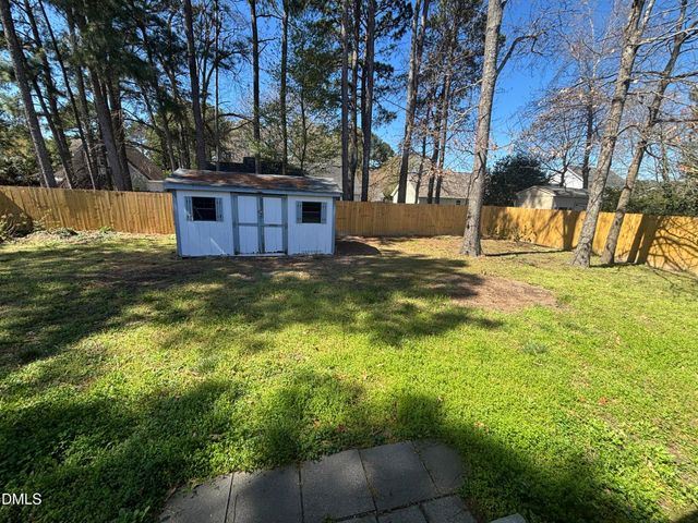 116 S Friars Chase, Fuquay Varina, NC 27526