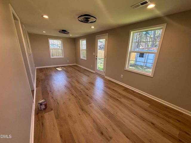 116 S Friars Chase, Fuquay Varina, NC 27526