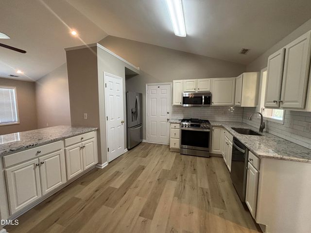 116 S Friars Chase, Fuquay Varina, NC 27526