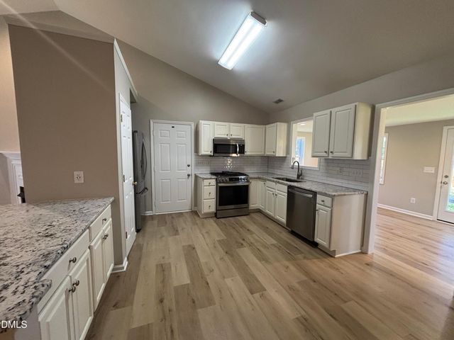 116 S Friars Chase, Fuquay Varina, NC 27526