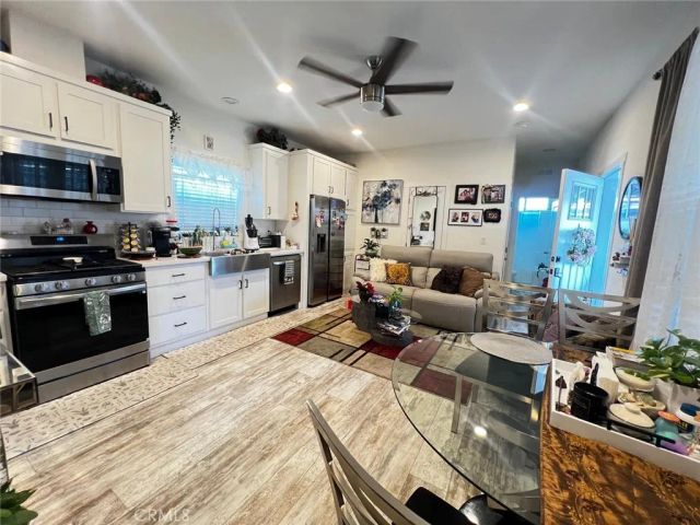 1517 Newhope 3, Santa Ana, CA 92703