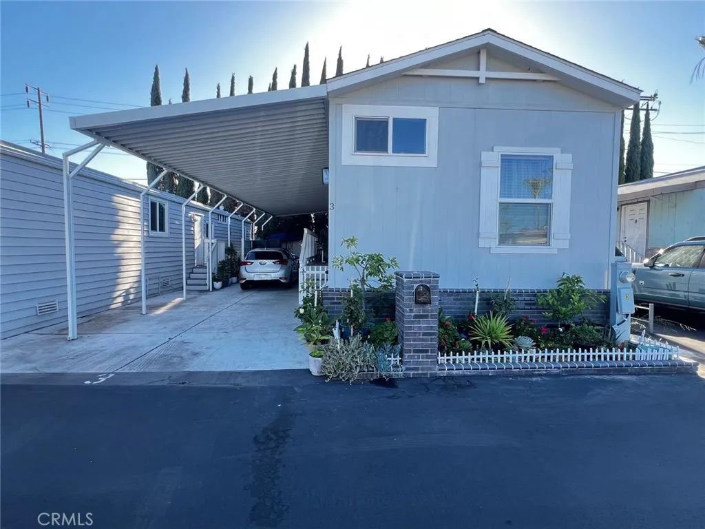 1517 Newhope 3, Santa Ana, CA 92703