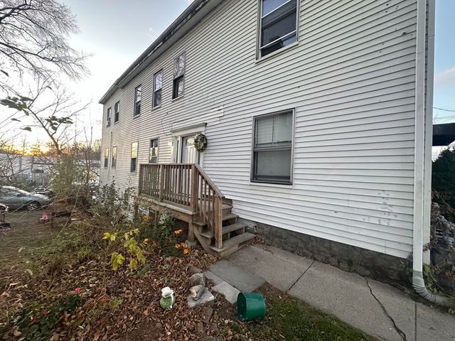 26 N Main St 4, Natick, MA 01760