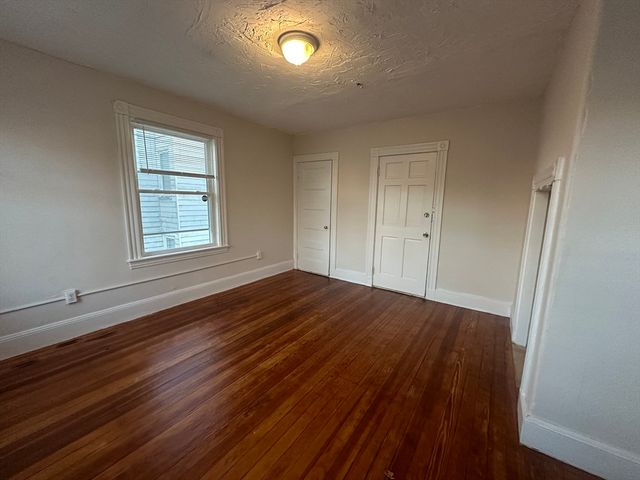 26 N Main St 4, Natick, MA 01760