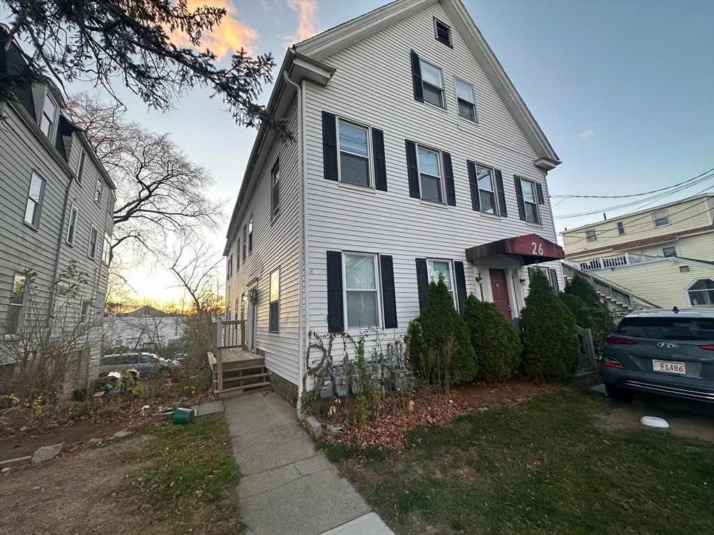 26 N Main St 4, Natick, MA 01760