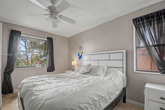 6525 W 26th Dr 204-37, Hialeah, FL 33016