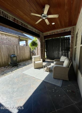 218 Brightwood Drive, Lafayette, LA 70508