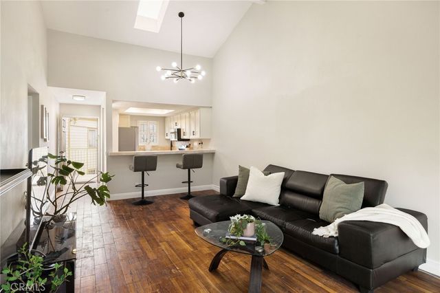645 Chestnut, Long Beach, CA 90802