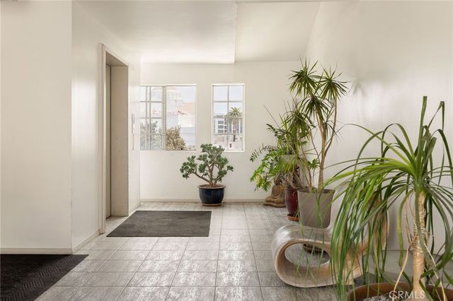 645 Chestnut, Long Beach, CA 90802