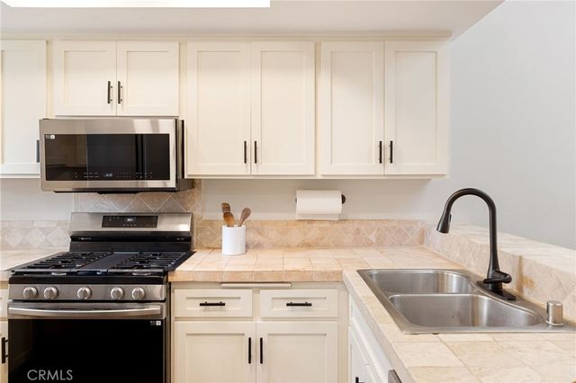 645 Chestnut, Long Beach, CA 90802