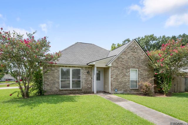 11287 Shelly St, St Amant, LA 70774