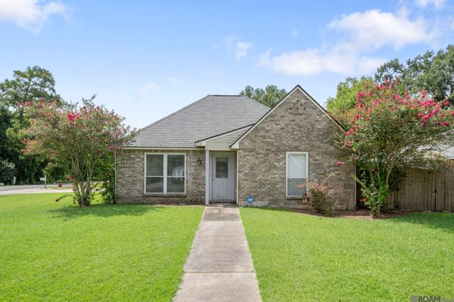 11287 Shelly St, St Amant, LA 70774